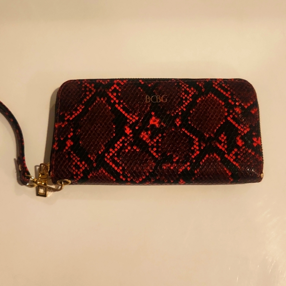BCBG Snake skin Wristlet Red/Black